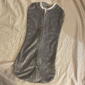SwaddleMe Newborn zipper Swaddle